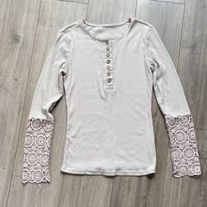 NWOT - Women's Beige Boho Sleeve Henley Top